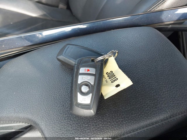 WBA8E5G5XHNU42427 BMW 320i Xdrive