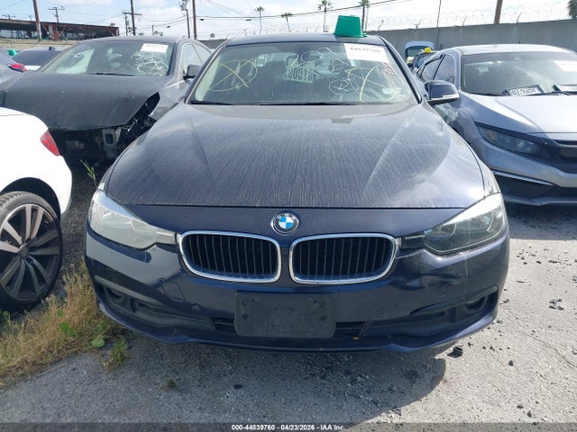 WBA8E5G5XHNU42427 BMW 320i Xdrive