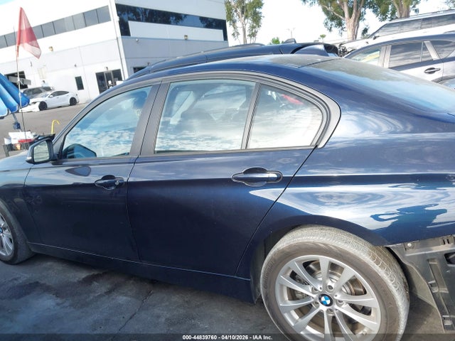 WBA8E5G5XHNU42427 BMW 320i Xdrive