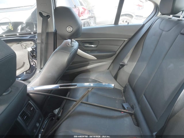 WBA8E5G5XHNU42427 BMW 320i Xdrive