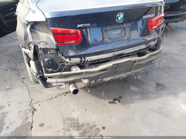 WBA8E5G5XHNU42427 BMW 320i Xdrive