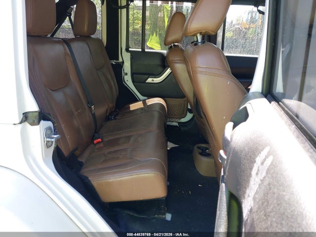 44839769 :رقم المزاد ، 1C4BJWEG3FL610562 vin ، 2015 Jeep Wrangler Unlimited Sahara مزاد بيع