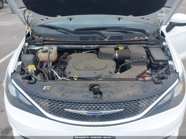 Продажа на аукционе авто 2020 Chrysler Voyager Lxi, vin: 2C4RC1DG9LR268289, номер лота: 44839770