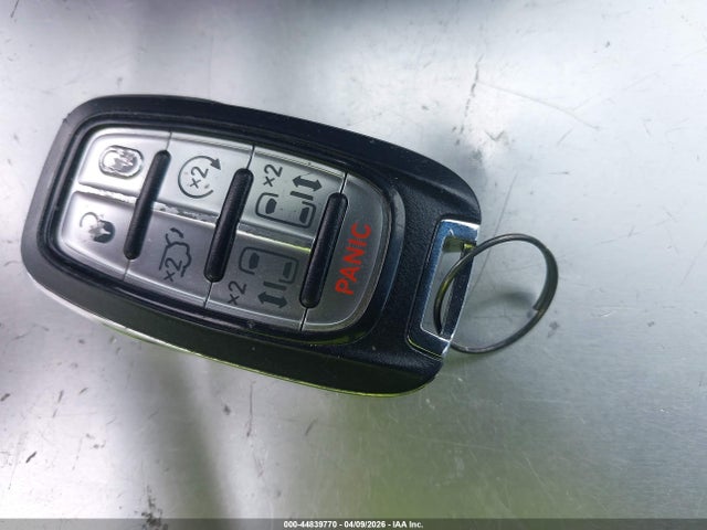 Продажа на аукционе авто 2020 Chrysler Voyager Lxi, vin: 2C4RC1DG9LR268289, номер лота: 44839770