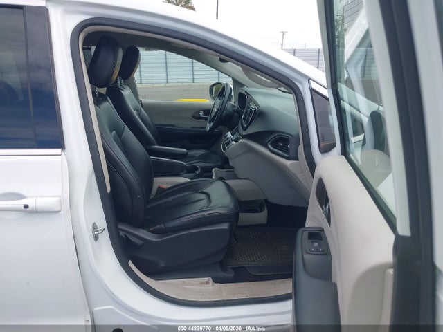Продажа на аукционе авто 2020 Chrysler Voyager Lxi, vin: 2C4RC1DG9LR268289, номер лота: 44839770