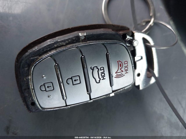 44839794 :رقم المزاد ، 5NPD94LA5JH306814 vin ، 2018 Hyundai Elantra Eco مزاد بيع