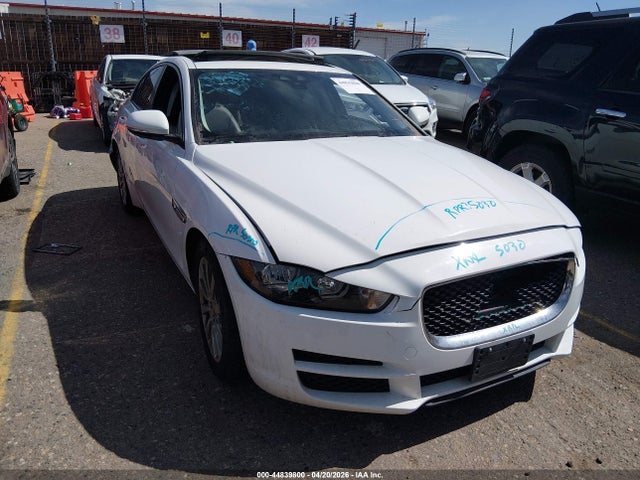 2019 Jaguar Xe 25t მანქანა იყიდება აუქციონზე, vin: SAJAR4FXXKCP43922, აუქციონის ნომერი: 44839800