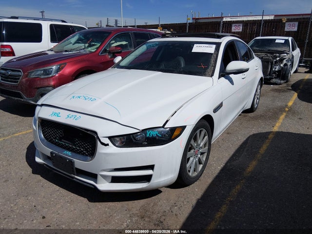 2019 Jaguar Xe 25t მანქანა იყიდება აუქციონზე, vin: SAJAR4FXXKCP43922, აუქციონის ნომერი: 44839800