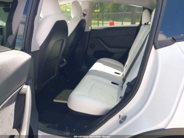 2025 Tesla Model Y Long Range Dual Motor Rear-wheel Drive მანქანა იყიდება აუქციონზე, vin: 7SAYGDED7SA337061, აუქციონის ნომერი: 44839825