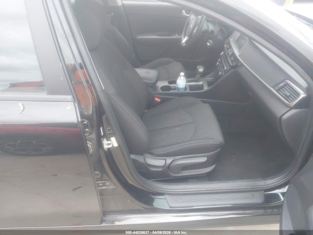 Продажа на аукционе авто 2018 Kia Optima Lx, vin: 5XXGT4L35JG249672, номер лота: 44839837