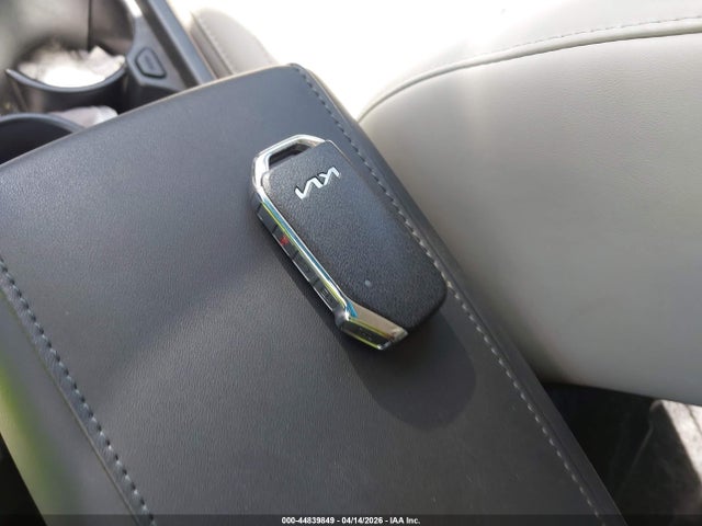 2024 Kia Niro Ex მანქანა იყიდება აუქციონზე, vin: KNDCR3LE5R5131680, აუქციონის ნომერი: 44839849