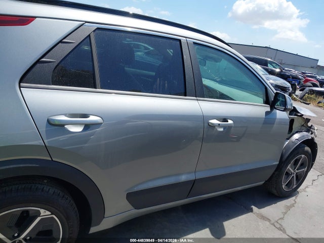 2024 Kia Niro Ex მანქანა იყიდება აუქციონზე, vin: KNDCR3LE5R5131680, აუქციონის ნომერი: 44839849
