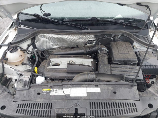 2016 VOLKSWAGEN TIGUAN WVGAV7AX5GW582545 Photo 9