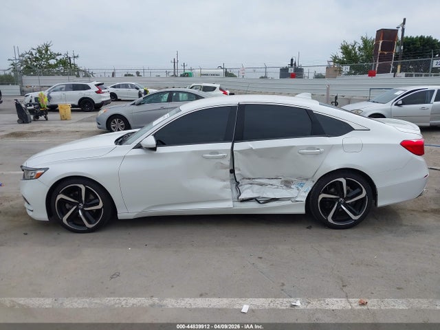 Продажа на аукционе авто 2020 Honda Accord Sport, vin: 1HGCV1F34LA057047, номер лота: 44839912