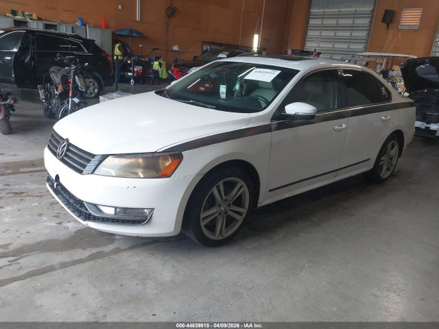 Продаж на аукціоні авто 2015 Volkswagen Passat 1.8t Se, vin: 1VWBS7A34FC065152, номер лоту: 44839915