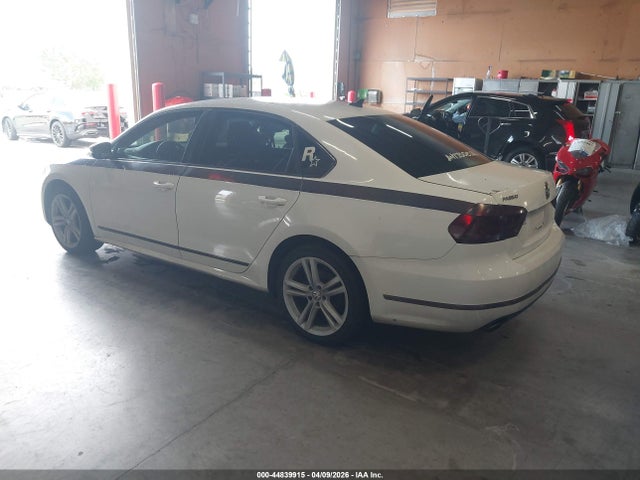 Продаж на аукціоні авто 2015 Volkswagen Passat 1.8t Se, vin: 1VWBS7A34FC065152, номер лоту: 44839915