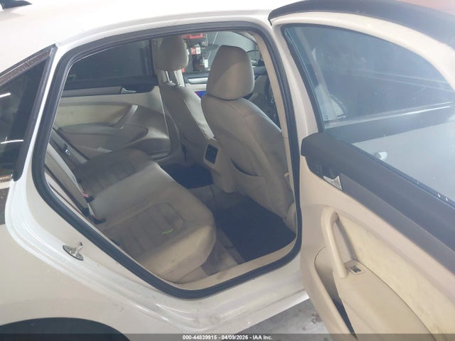 Продаж на аукціоні авто 2015 Volkswagen Passat 1.8t Se, vin: 1VWBS7A34FC065152, номер лоту: 44839915