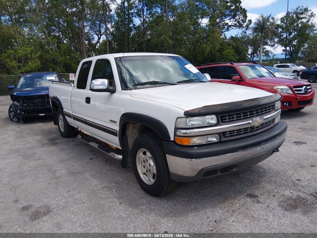 1999 CHEVROLET SILVERADO 1500 1GCEK19T4XZ160651