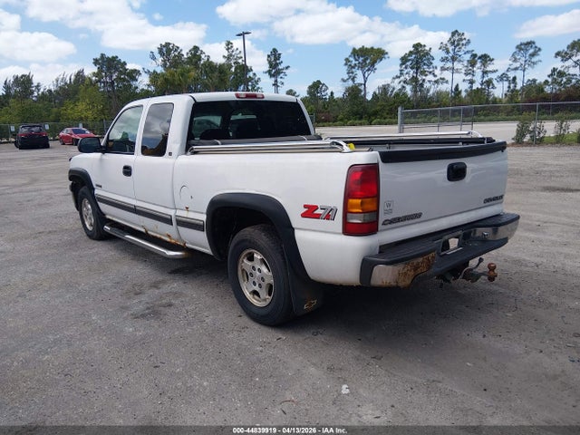 1999 CHEVROLET SILVERADO 1500 1GCEK19T4XZ160651 Photo 2