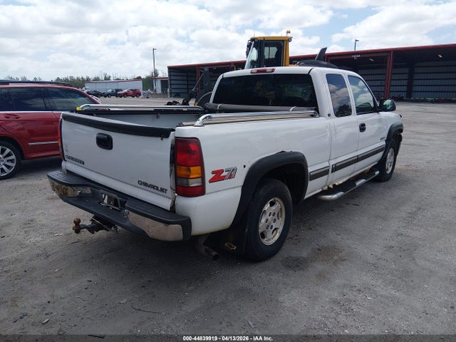 1999 CHEVROLET SILVERADO 1500 1GCEK19T4XZ160651 Photo 3
