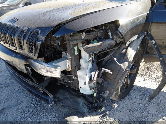44839932 :رقم المزاد ، 1C4PJMDS4GW306009 vin ، 2016 Jeep Cherokee High Altitude مزاد بيع