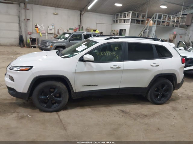 44839945 :رقم المزاد ، 1C4PJMDB8HW537612 vin ، 2017 Jeep Cherokee High Altitude 4x4 مزاد بيع