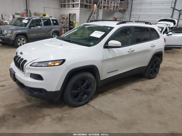 44839945 :رقم المزاد ، 1C4PJMDB8HW537612 vin ، 2017 Jeep Cherokee High Altitude 4x4 مزاد بيع