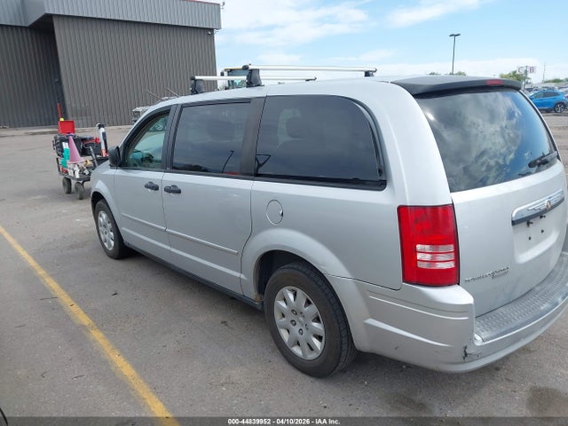 2008 CHRYSLER TOWN & COUNTRY 2A8HR44878R115432 Photo 2