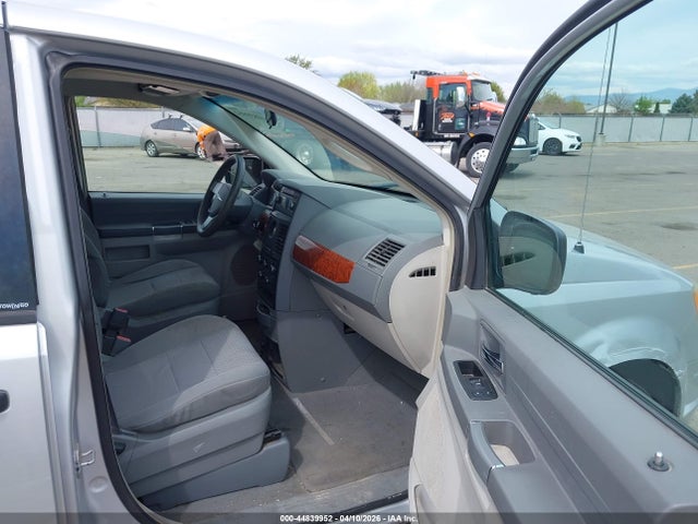 2008 CHRYSLER TOWN & COUNTRY 2A8HR44878R115432 Photo 4