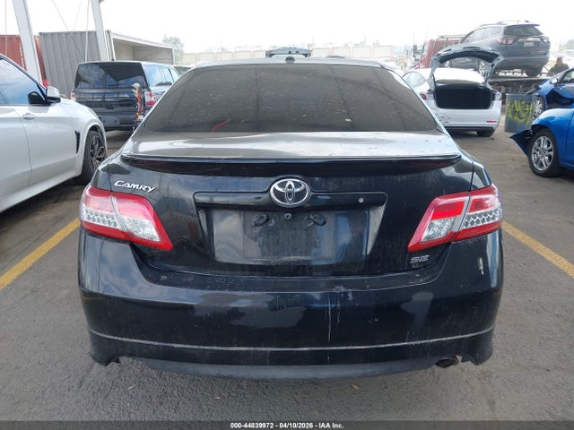 44839972 :رقم المزاد ، 4T1BK3EK6BU623886 vin ، 2011 Toyota Camry Se V6 مزاد بيع
