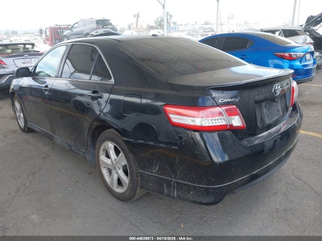 44839972 :رقم المزاد ، 4T1BK3EK6BU623886 vin ، 2011 Toyota Camry Se V6 مزاد بيع