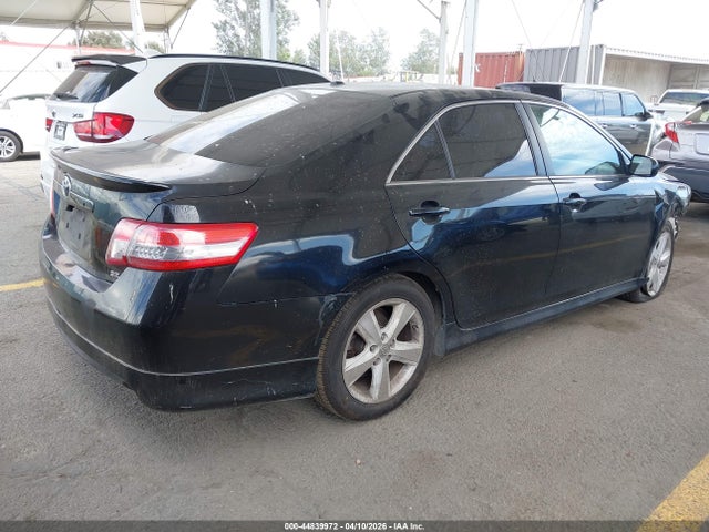 44839972 :رقم المزاد ، 4T1BK3EK6BU623886 vin ، 2011 Toyota Camry Se V6 مزاد بيع