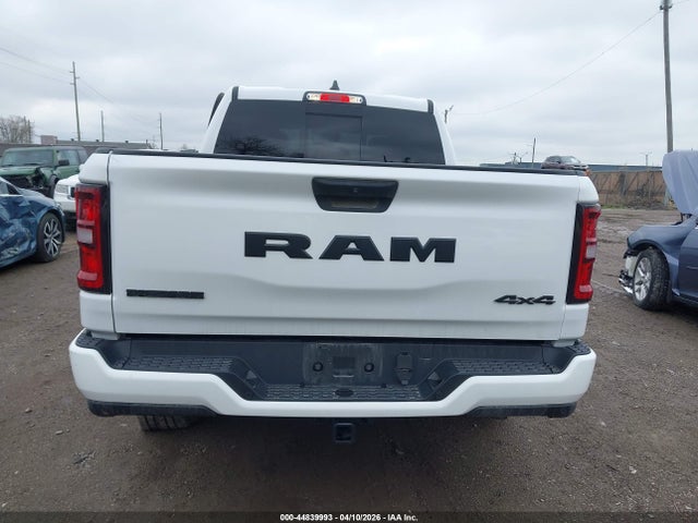 Продажа на аукционе авто 2025 Ram 1500 Big Horn  4x4 5'7 Box, vin: 1C6RRFFG1SN576102, номер лота: 44839993