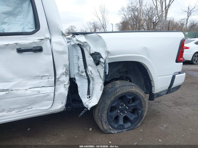 Продажа на аукционе авто 2025 Ram 1500 Big Horn  4x4 5'7 Box, vin: 1C6RRFFG1SN576102, номер лота: 44839993