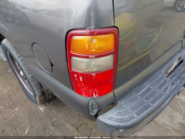 2001 CHEVROLET SUBURBAN 1500 3GNEC16T31G151293 Photo 5