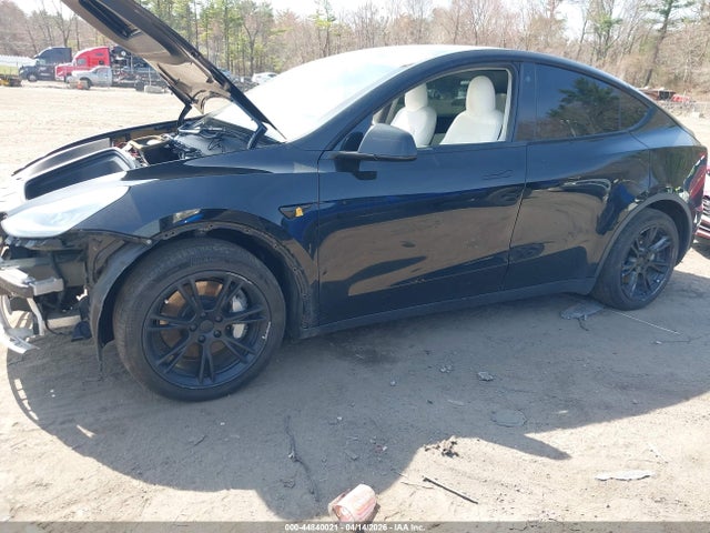 44840021 :رقم المزاد ، 5YJYGDEE1MF158512 vin ، 2021 Tesla Model Y Long Range Dual Motor All-wheel Drive مزاد بيع