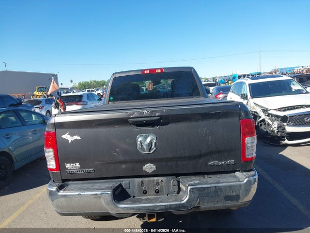 Продажа на аукционе авто 2022 Ram 2500 Big Horn  4x4 6'4 Box, vin: 3C6UR5DL2NG313120, номер лота: 44840026