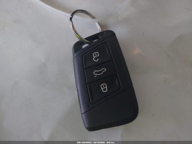 Продаж на аукціоні авто 2022 Volkswagen Taos 1.5t S, vin: 3VVCX7B22NM029392, номер лоту: 44840052