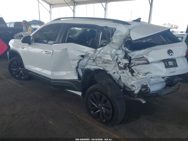 Продаж на аукціоні авто 2022 Volkswagen Taos 1.5t S, vin: 3VVCX7B22NM029392, номер лоту: 44840052