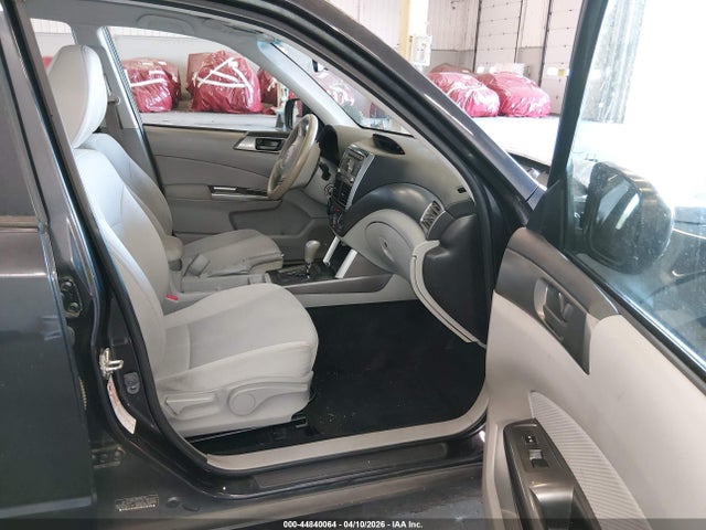 Продаж на аукціоні авто 2012 Subaru Forester 2.5x, vin: JF2SHABC6CH403261, номер лоту: 44840064