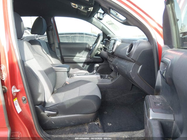 44840095 :رقم المزاد ، 3TMCZ5AN4LM327125 vin ، 2020 Toyota Tacoma Trd Off-road مزاد بيع