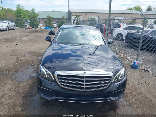 Продажа на аукционе авто 2018 Mercedes-benz E 300 4matic, vin: WDDZF4KB4JA410717, номер лота: 44840097