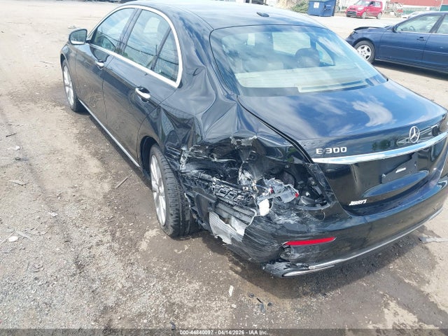 Продажа на аукционе авто 2018 Mercedes-benz E 300 4matic, vin: WDDZF4KB4JA410717, номер лота: 44840097