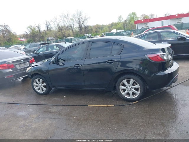 Продажа на аукционе авто 2011 Mazda Mazda3 I Touring, vin: JM1BL1VF1B1495258, номер лота: 44840100