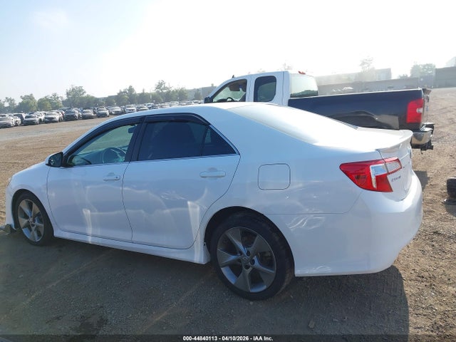 Aukcja sprzedaży 2014 Toyota Camry Se Sport, vin: 4T1BF1FK6EU750035, numer aukcji: 44840113