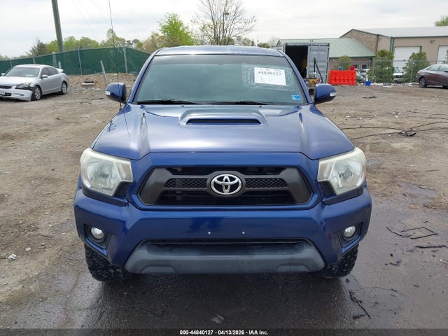 Продажа на аукционе авто 2015 Toyota Tacoma Base V6, vin: 5TFMU4FN0FX029238, номер лота: 44840127
