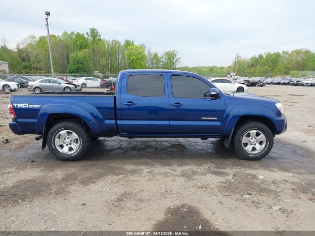 Продажа на аукционе авто 2015 Toyota Tacoma Base V6, vin: 5TFMU4FN0FX029238, номер лота: 44840127