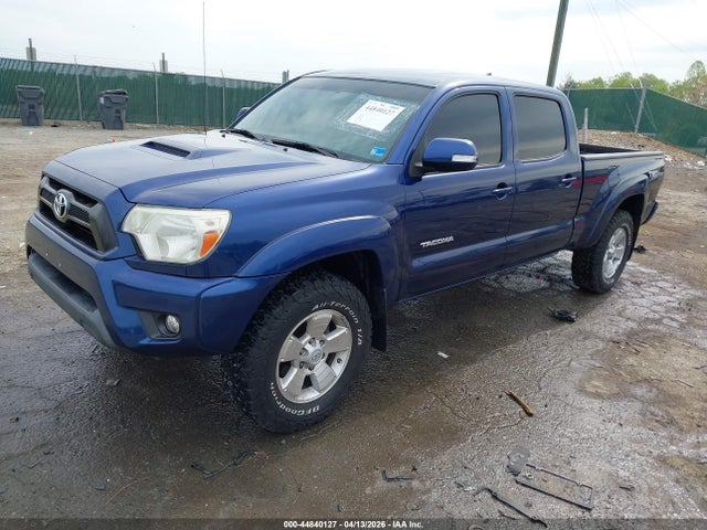 Продажа на аукционе авто 2015 Toyota Tacoma Base V6, vin: 5TFMU4FN0FX029238, номер лота: 44840127