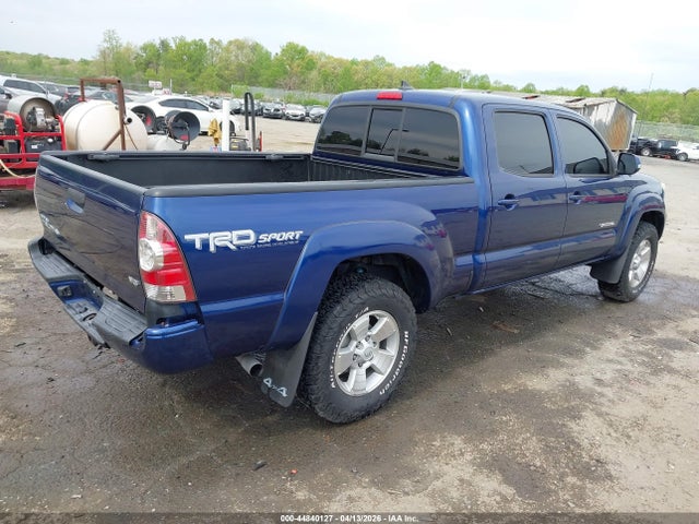 Продажа на аукционе авто 2015 Toyota Tacoma Base V6, vin: 5TFMU4FN0FX029238, номер лота: 44840127