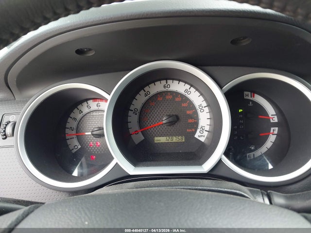 Продажа на аукционе авто 2015 Toyota Tacoma Base V6, vin: 5TFMU4FN0FX029238, номер лота: 44840127
